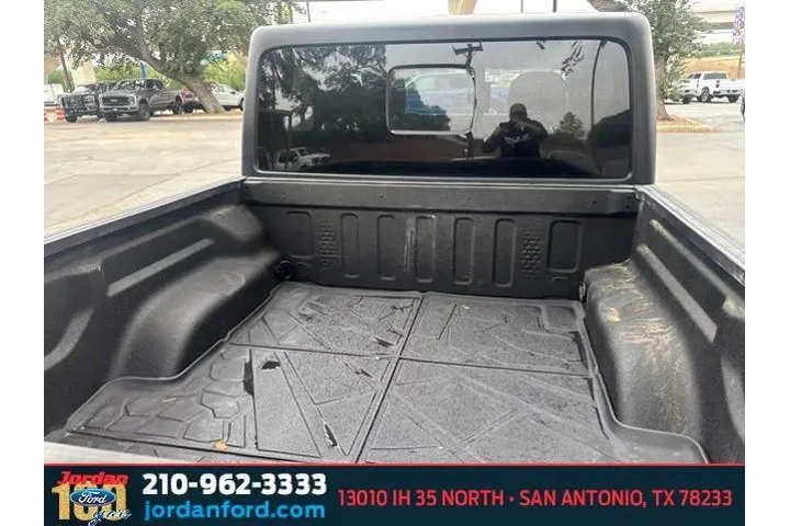 $31595 : Jeep Gladiator 2022 4x4 Over image 9
