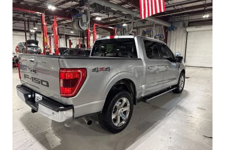 $32385 : Ford F-150 2021 4x4 XLT 4dr image 6