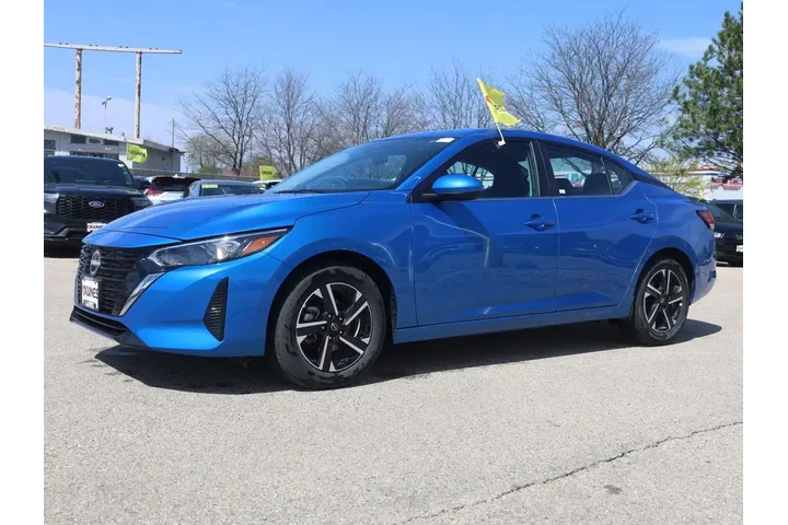 $21277 : Nissan Sentra 2025 SV 4dr Se image 5