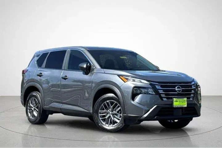 $23997 : Nissan Rogue 2025 AWD S 4dr image 2