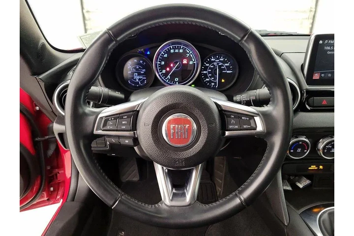 $18998 : FIAT 124 Spider 2017 Lusso 2 image 10