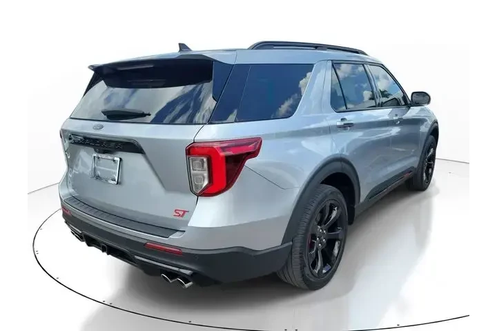 $39689 : Ford Explorer 2023 AWD ST 4d image 2