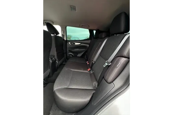 $16999 : Nissan Rogue Sport 2022 S 4d image 10