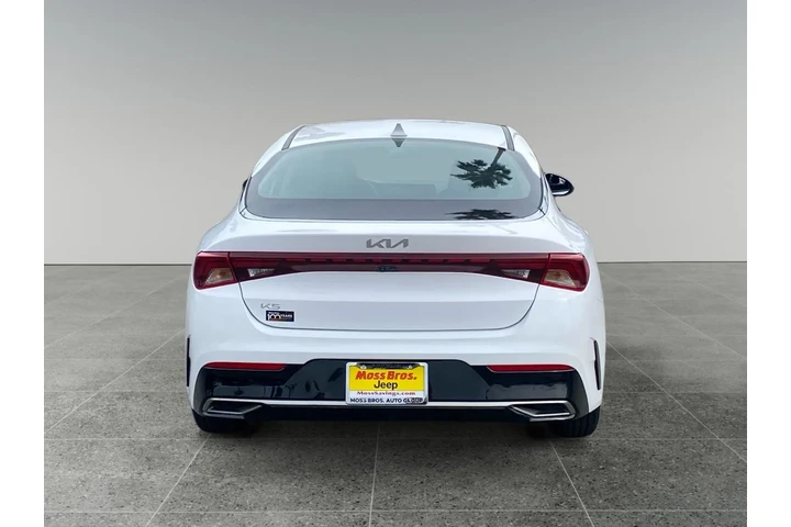 $26427 : Kia K5 2023 LXS 4dr Sedan image 4