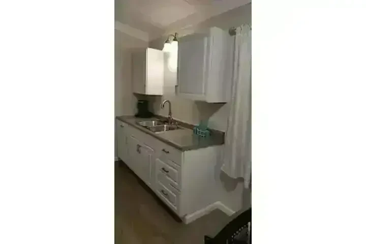 $1700 : PALMDALE APTO. $1700/MES image 3