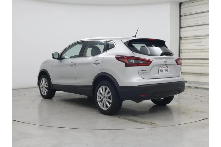 $18998 : Nissan Rogue Sport 2022 S 4d image 2