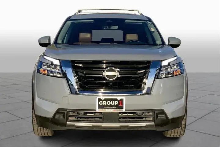 $37774 : Nissan Pathfinder 2024 Plati image 3