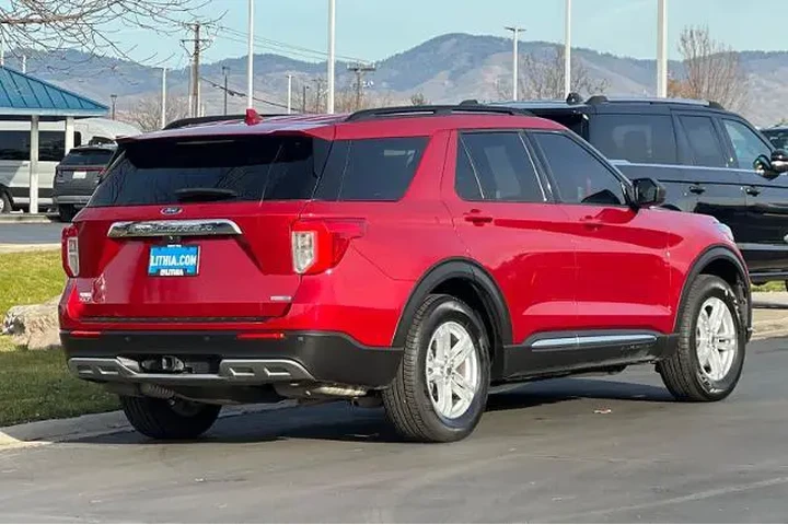 $22995 : Ford Explorer 2020 AWD XLT 4 image 2