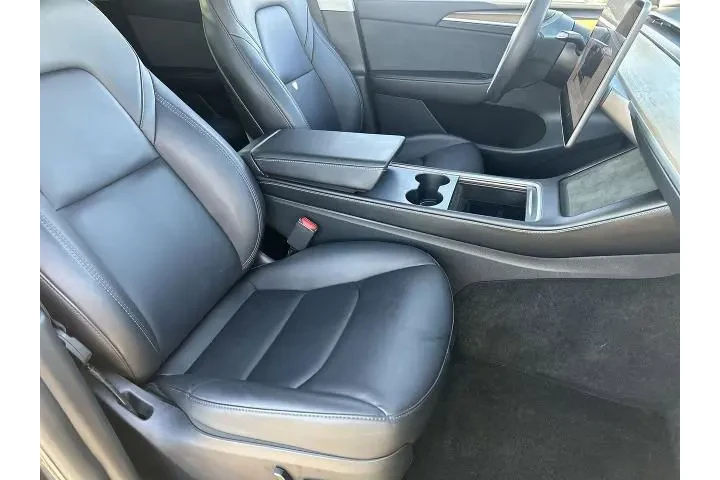 $38354 : Tesla Model Y 2024 Long Rang image 8