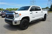 2015 Tundra SR5 en Memphis