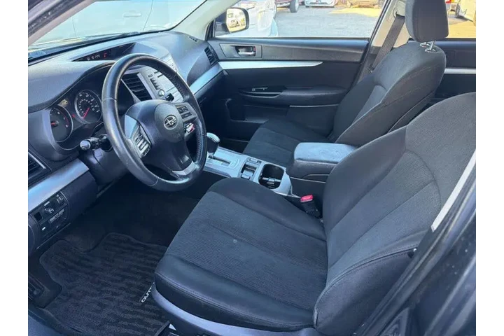 $9372 : 2014 Outback 2.5i Premium image 5