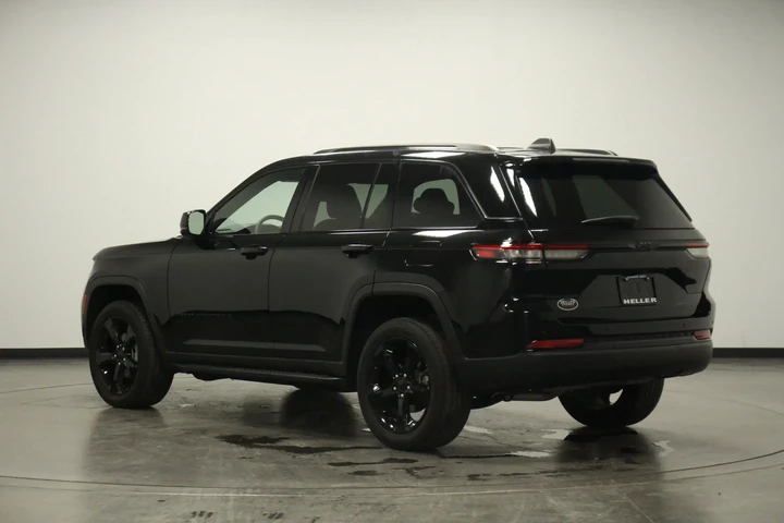 $26962 : Jeep Grand Cherokee 2023 4x2 image 5