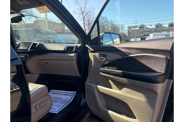 $13999 : 2016 Pilot EX-L image 8