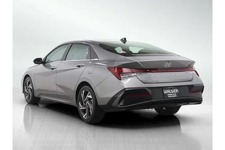 $20998 : Hyundai ELANTRA 2025 SEL Con image 3