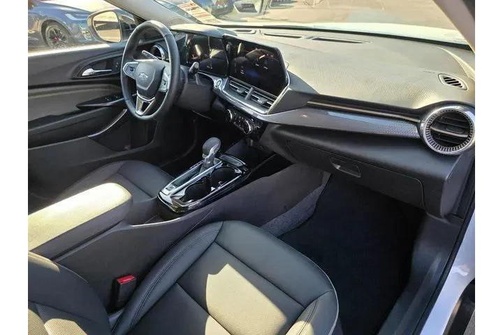 $23500 : Chevrolet Trax 2025 ACTIV 4d image 9