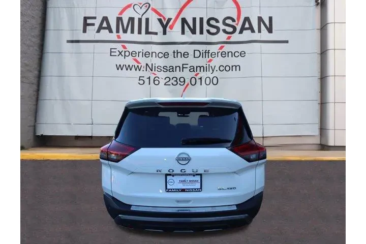 $27609 : Nissan Rogue 2023 AWD SL 4dr image 5