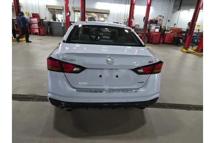 $23995 : Nissan Altima 2023 AWD 2.5 S image 6