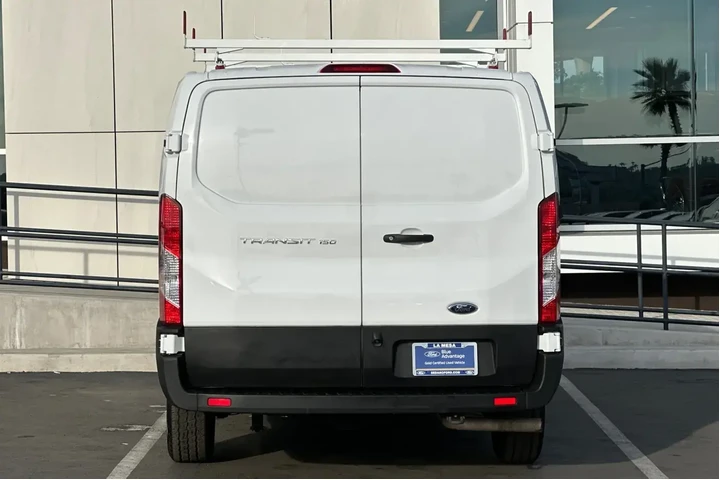 $32900 : Ford Transit 2023 150 3dr SW image 4