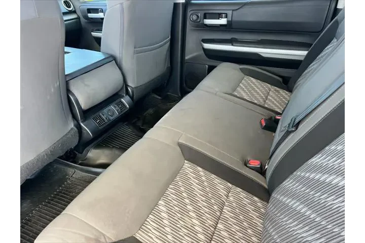 $38999 : Toyota Tundra 2020 4x4 SR5 4 image 5