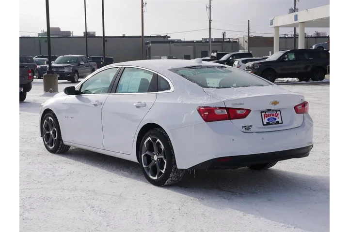 $16999 : Chevrolet Malibu 2024 LT 4dr image 3