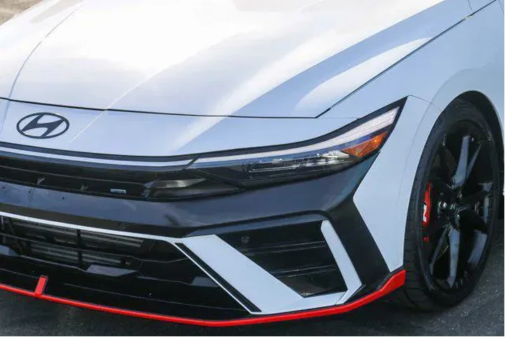 $32020 : Hyundai ELANTRA N 2025 4dr S image 5