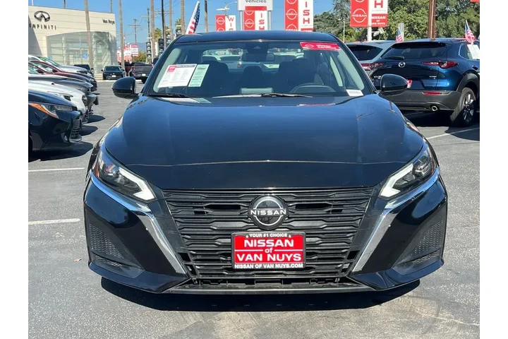 $18498 : Nissan Altima 2023 2.5 SV 4d image 8