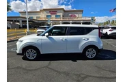 $14450 : Kia Soul 2021 LX 4dr Crossov thumbnail