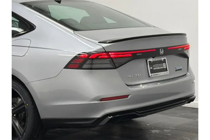 $27000 : Honda Accord Hybrid 2023 Spo image 7