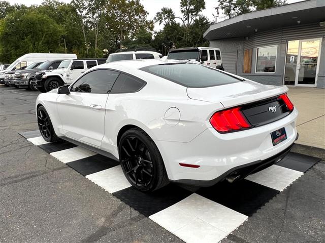 $21491 : 2020 Mustang EcoBoost Fastback image 3