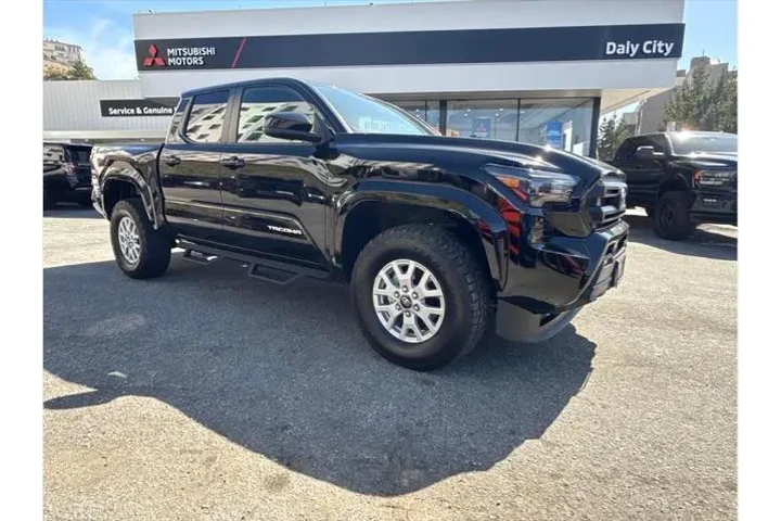$35388 : Toyota Tacoma 2024 4x2 SR5 4 image 2