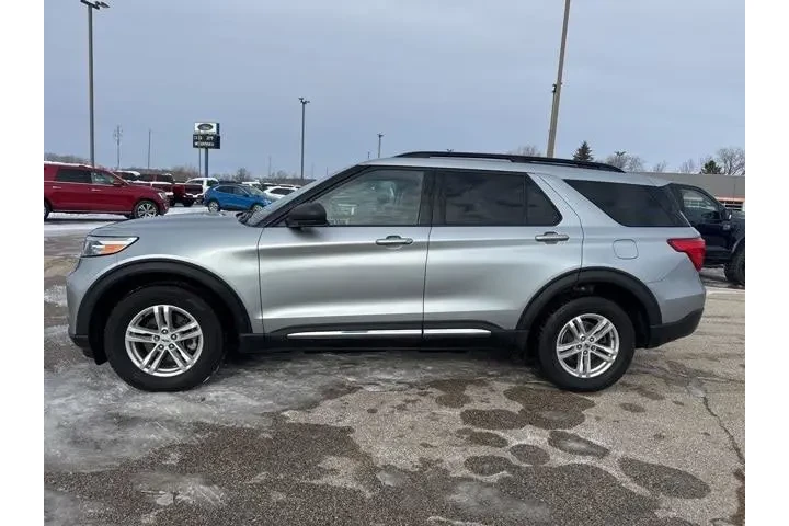 $32999 : Ford Explorer 2023 AWD XLT 4 image 8