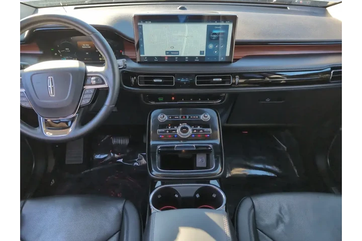 $35998 : Lincoln Nautilus 2022 AWD Re image 6