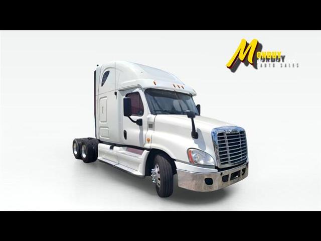 $19977 : 2013 Freightliner Cascadia image 1