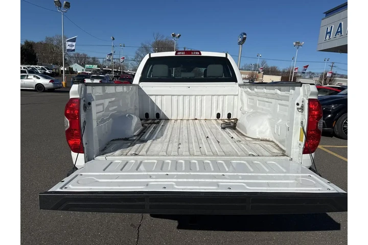 $35995 : Toyota Tundra 2018 4x4 SR 4d image 9