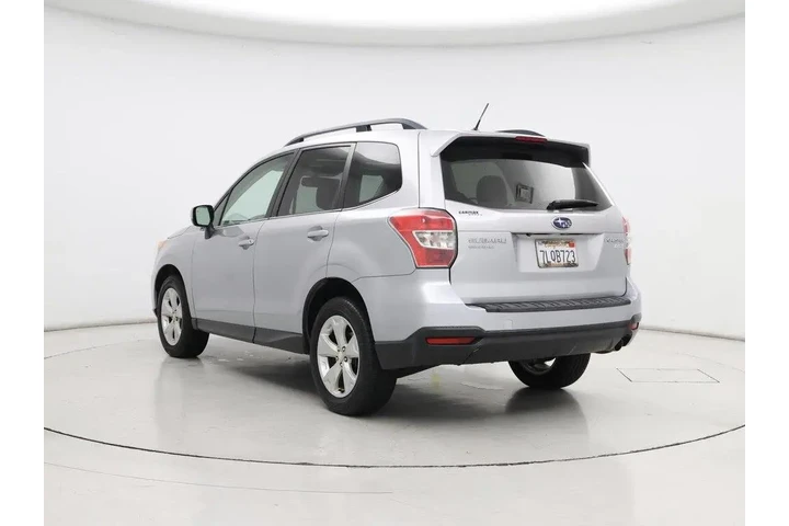$13998 : Subaru Forester 2015 AWD 2.5 image 2