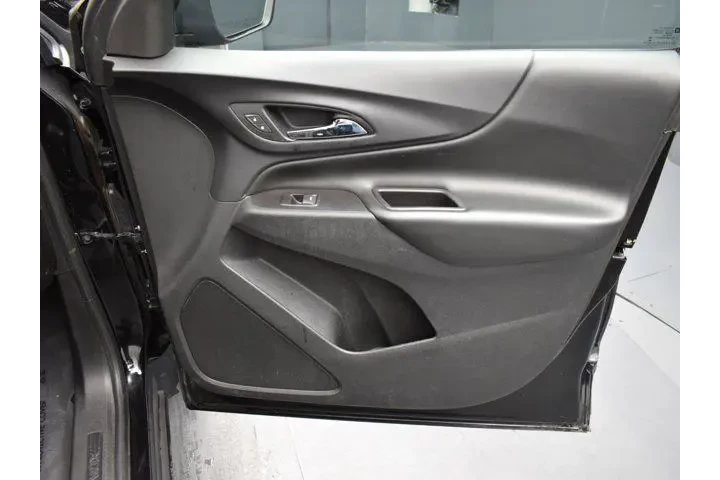 $11752 : Chevrolet Equinox 2019 LT 4d image 6