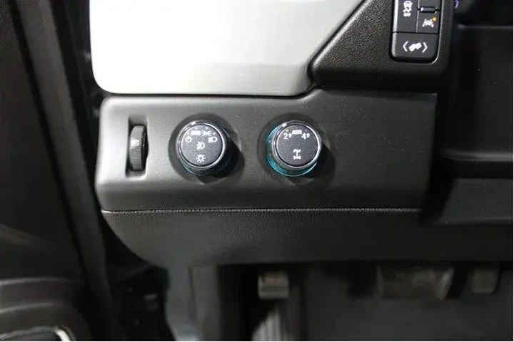 $36898 : GMC Yukon 2020 4x4 SLT 4dr S image 8