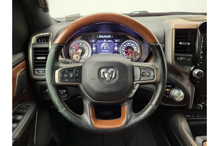 $35998 : Ram 1500 2019 4x4 Laramie Lo image 10