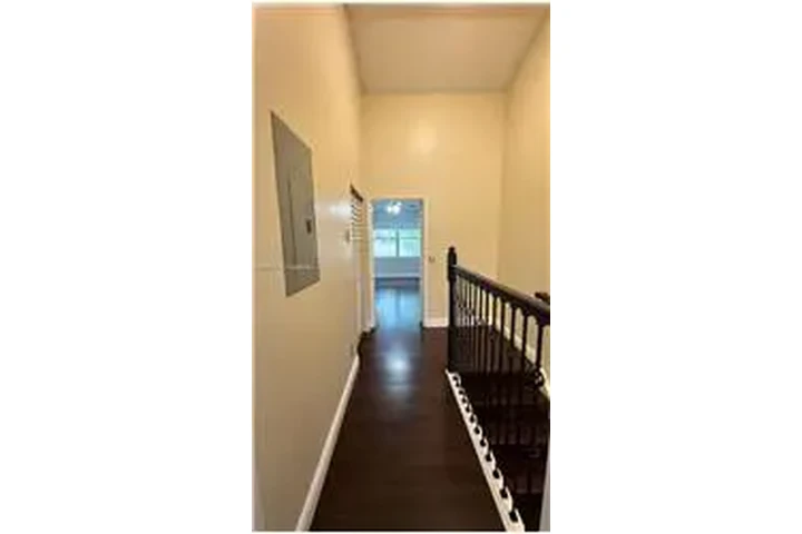 $2900 : Rental property with 2 bedro image 6