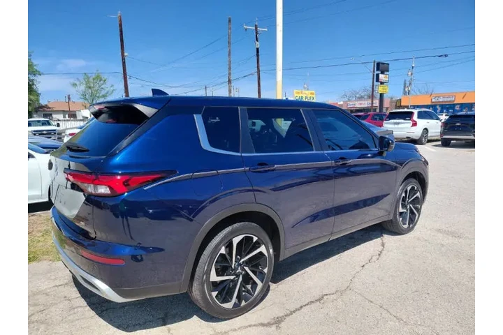 $16900 : 2022 Outlander SE Launch Edit image 9