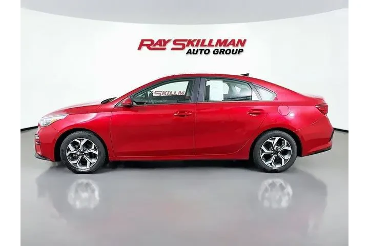 $12975 : Kia Forte 2019 LXS 4dr Sedan image 4