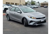 $16495 : Kia Forte 2023 LXS 4dr Sedan thumbnail