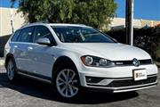 $16990 : 2017 VOLKSWAGEN GOLF ALLTRACK thumbnail