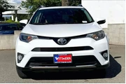 $17985 : Toyota RAV4 2017 AWD XLE 4dr thumbnail