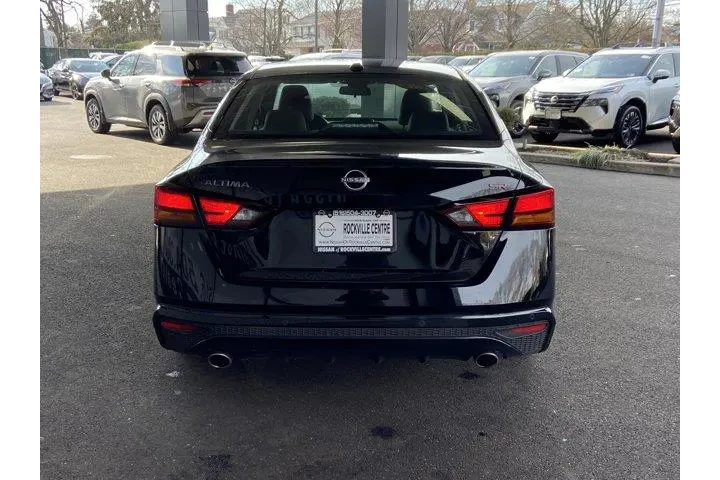 $19867 : Nissan Altima 2025 2.5 SR 4d image 6
