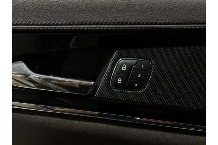 $28495 : Lincoln Nautilus 2022 AWD St image 9