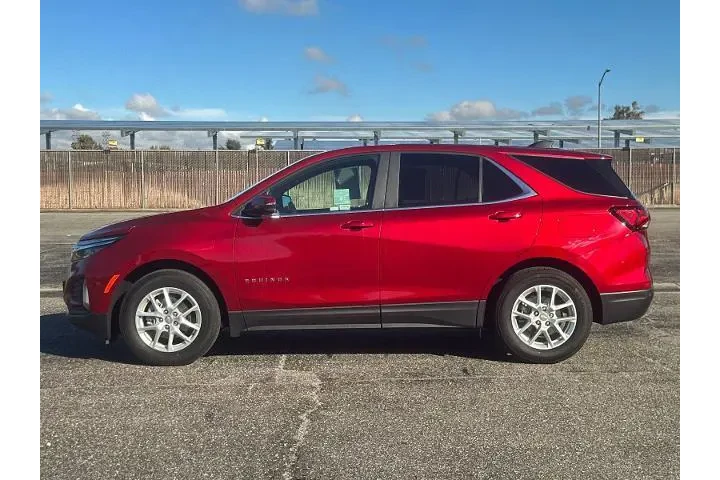 $23990 : Chevrolet Equinox 2024 LT 4d image 6
