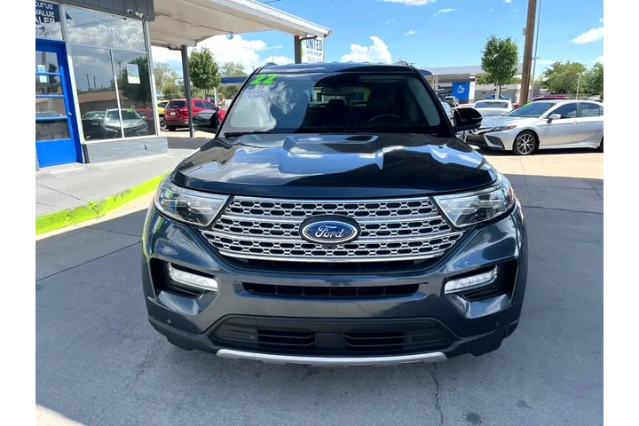 2022 Explorer Limited AWD image 2