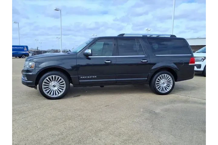 $10988 : Lincoln Navigator L 2015 4x2 image 2