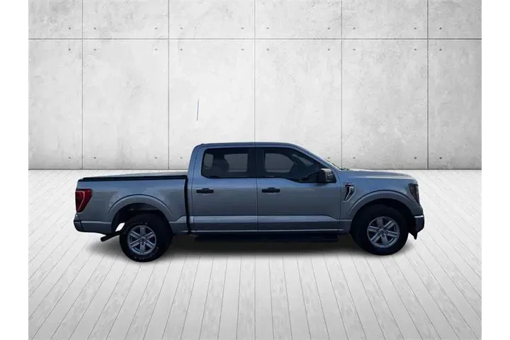 $30985 : Ford F-150 2023 4x2 XLT 4dr image 3